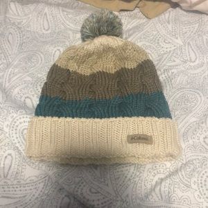 Columbia beanie